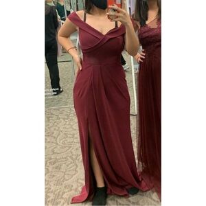 Elegant Off-Shoulder Dusty Pink Dress with Slit